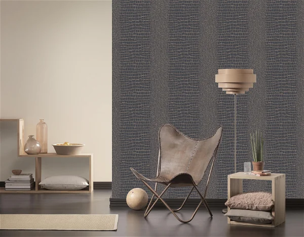 A wallpaper with a snake print on it