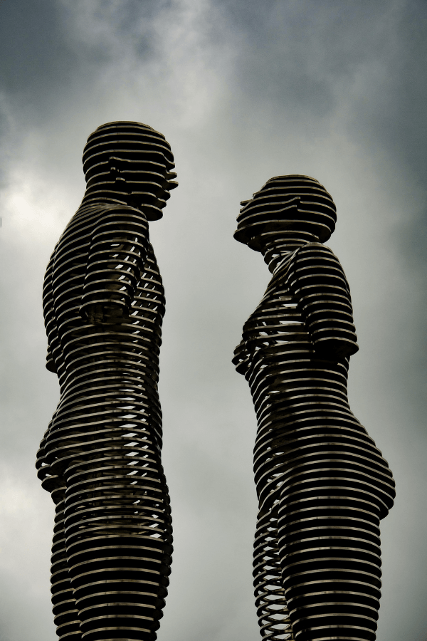 Metal wall art in a figurative image